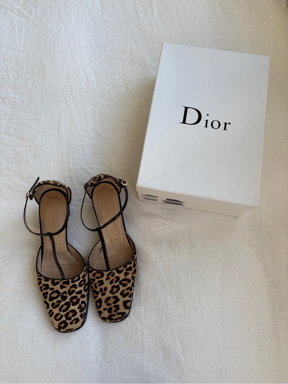Vintage Dior Leopard Pony Calf Hair T Strap Thong Heels Brown Black - Picture 7 of 7